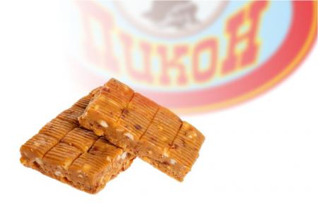 Ирис нота бум. Ириски плитками. Восточные сладости щербет с арахисом. Безе с орешками и вяленой клюквой. Ирис с орехами.